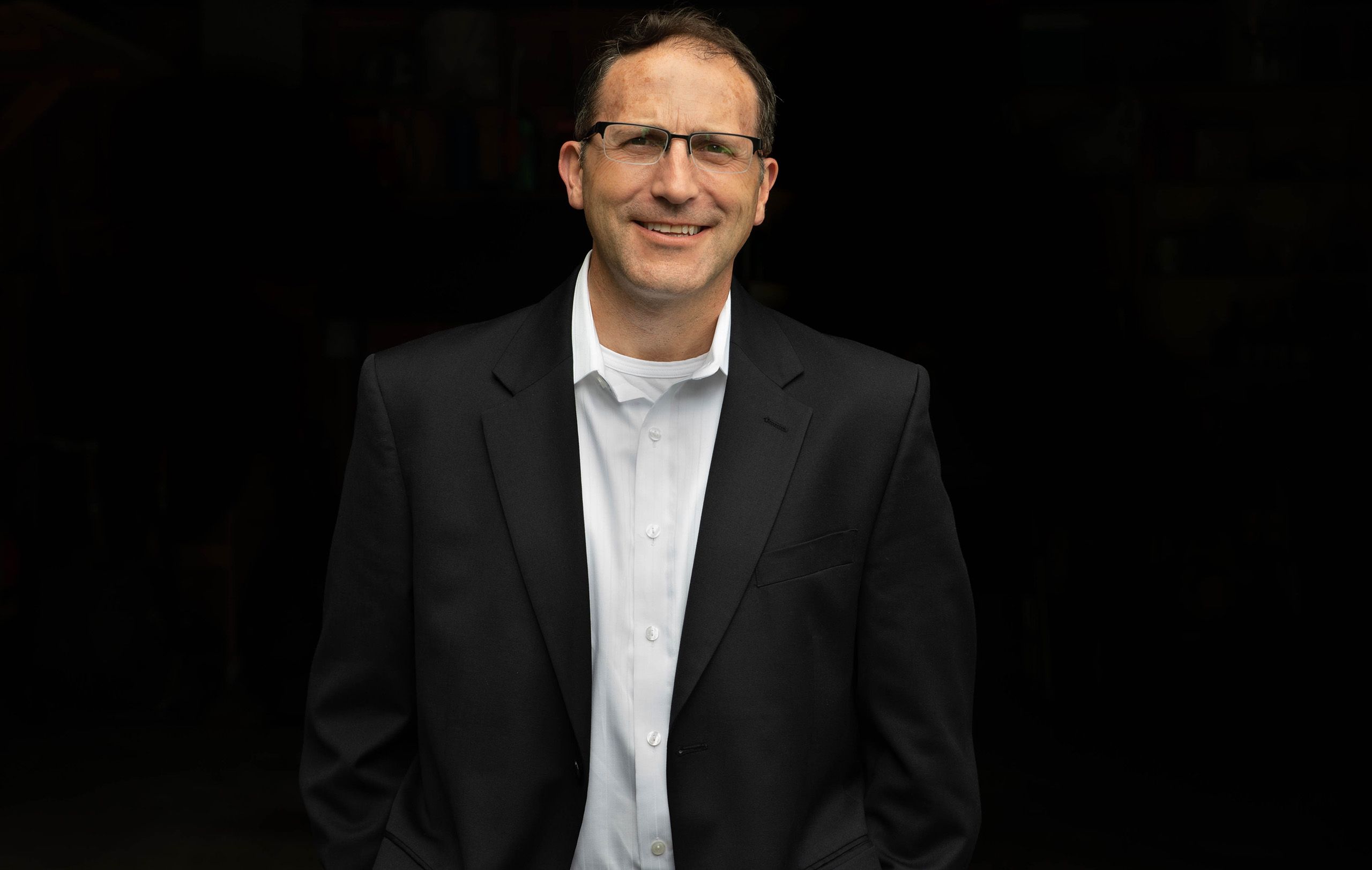 Aldo Zucaro Headshot.jpg