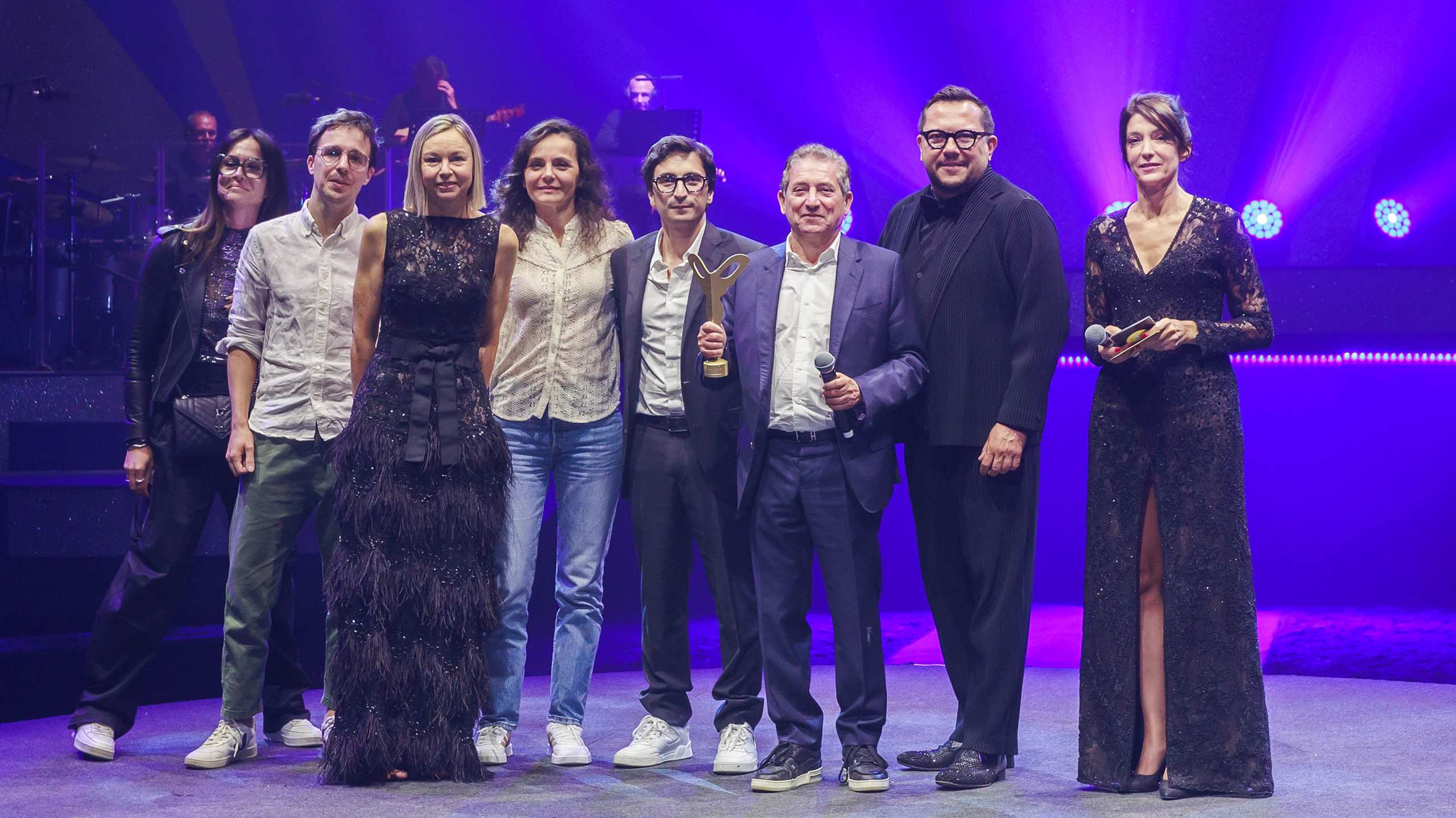 頒獎_右二是Nicolas Fafiotte.jpg